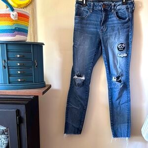 👖🏎️♦️🏙️Women's Blue Jeans with Distressed Details